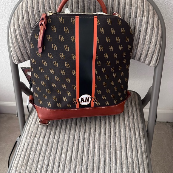 SF Giant Dooney - Picture 5 of 6